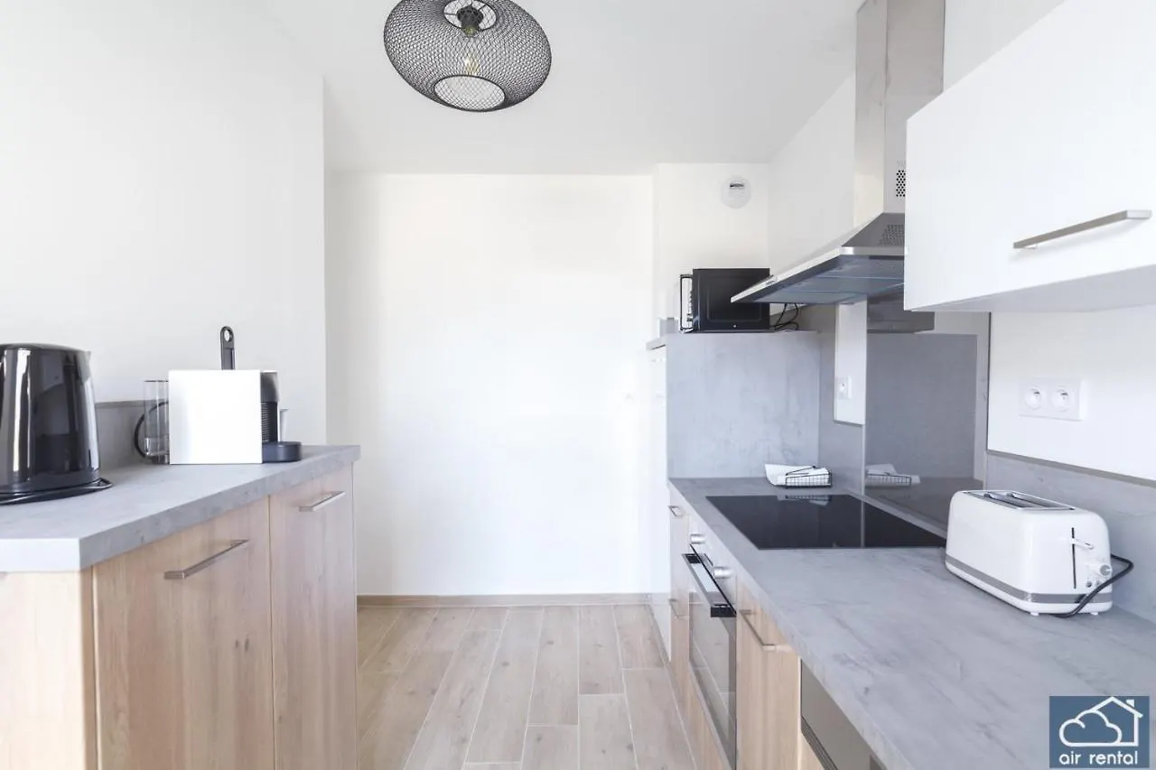 Beautiful Appartement & Parking - Vieux-Port Marseille 0*,  France